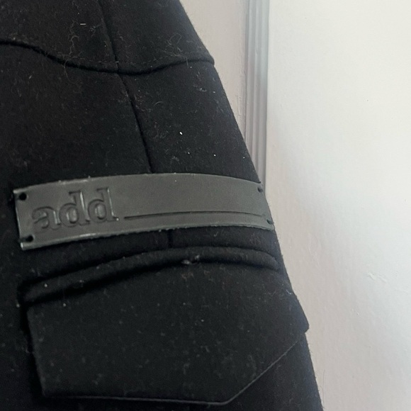 ADD Down black label wool coat w/inner padding down w/hood & belt Size 4 $1140 - Picture 2 of 5